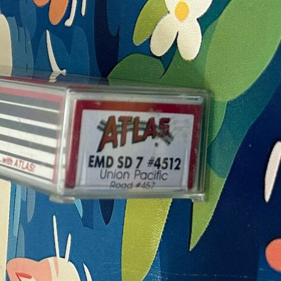 N Scale Atlas EMD SD7, Union Pacific #457, DC Version, Atlas #4512 - Picture 8 of 11